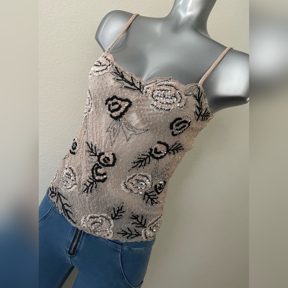 Victoria’s Secret Moda Semi Sheer Cami - Picture 4 of 9